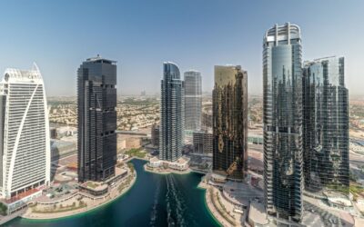 Illustration highlighting 5 key tips for finding the best web development services in Jumeirah Lake Towers (JLT), Dubai